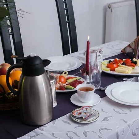 Clermont Guest house *